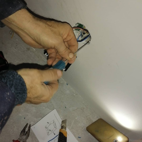 Теплый пол на 4 зоны, автоматика с датчиком рядом с обратной трубой