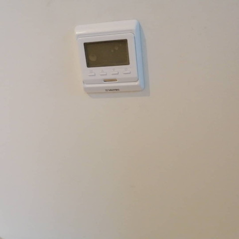 Теплый пол на 4 зоны, автоматика с датчиком рядом с обратной трубой