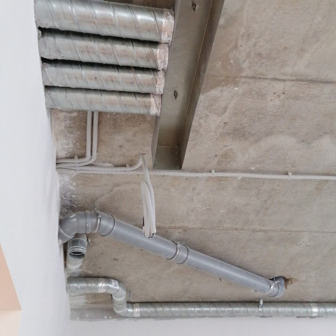 Вентиляция, малые расстояния потолка